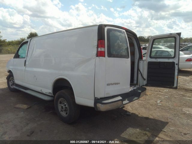 Photo 2 VIN: 1GTW7AFF9H1145261 - GMC SAVANA CARGO VAN 