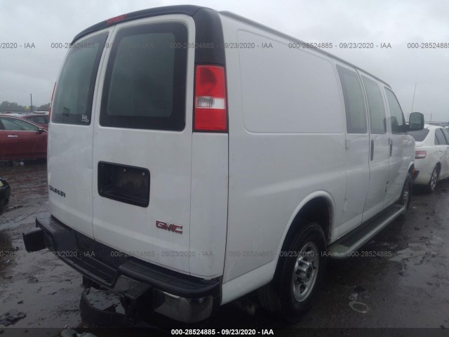 Photo 3 VIN: 1GTW7AFFXH1913569 - GMC SAVANA CARGO VAN 