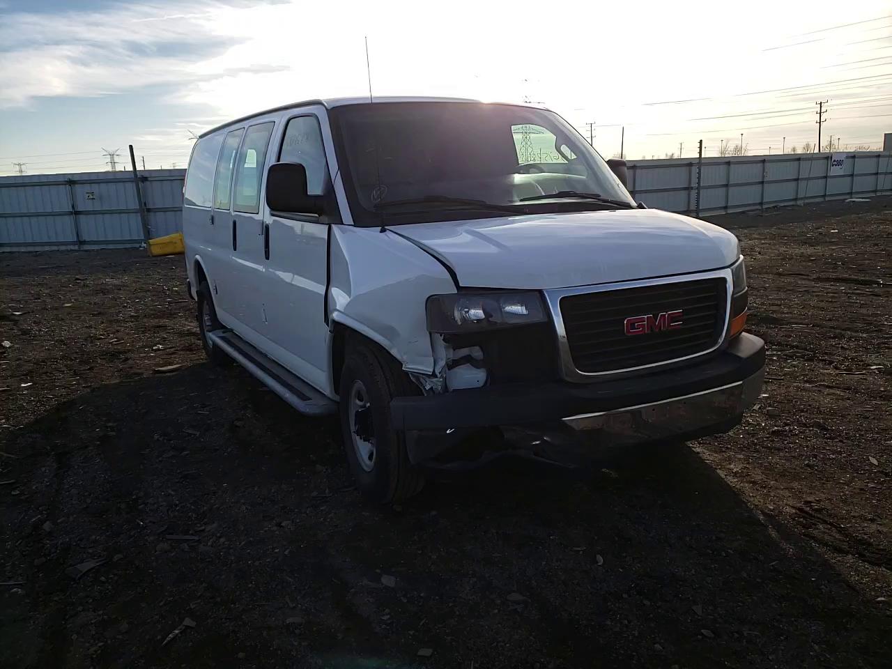 Photo 10 VIN: 1GTW7AFFXH1914883 - GMC SAVANA G25 