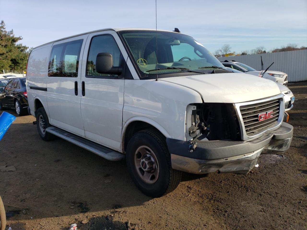 Photo 3 VIN: 1GTW7AFG0L1181759 - GMC SAVANA 