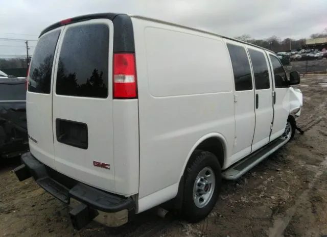 Photo 3 VIN: 1GTW7AFG1J1902250 - GMC SAVANA CARGO VAN 