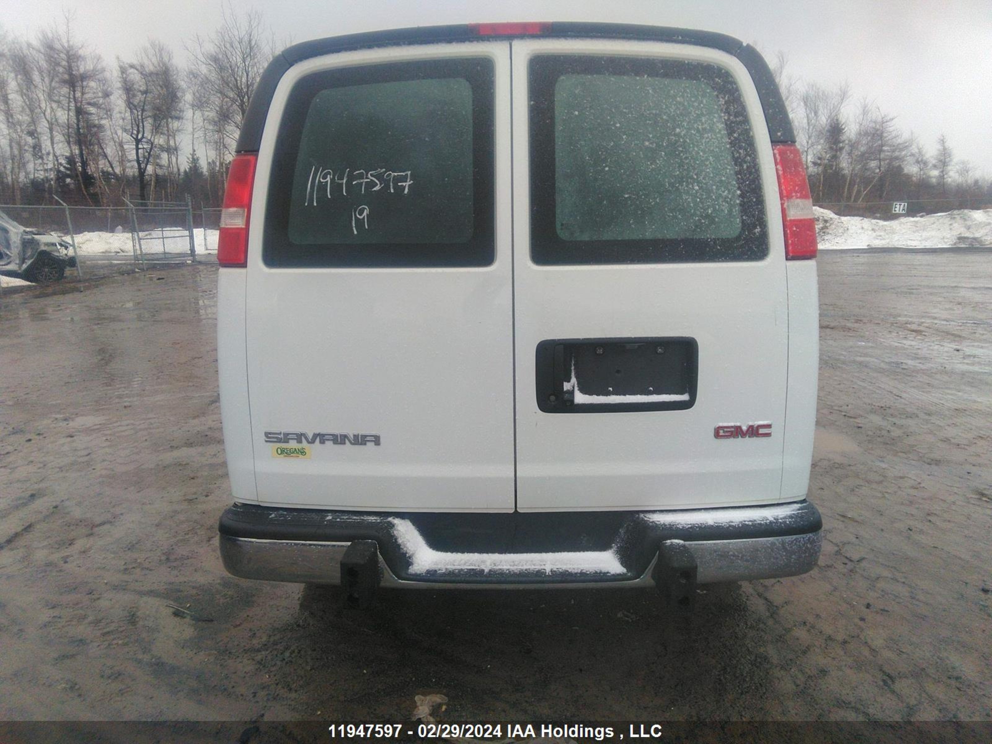 Photo 16 VIN: 1GTW7AFG2K1294367 - GMC SAVANA 