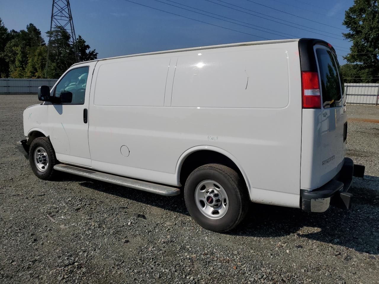 Photo 1 VIN: 1GTW7AFG3L1207478 - GMC SAVANA 