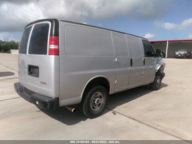 Photo 3 VIN: 1GTW7AFG5J1189630 - GMC SAVANA CARGO VAN 