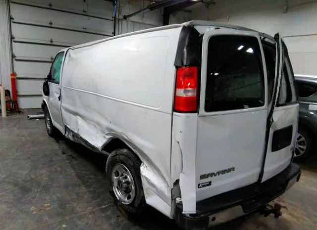 Photo 2 VIN: 1GTW7AFG5J1285869 - GMC SAVANA CARGO VAN 