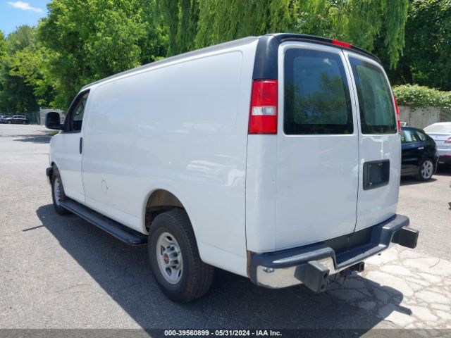 Photo 2 VIN: 1GTW7AFG6J1912272 - GMC SAVANA G25 