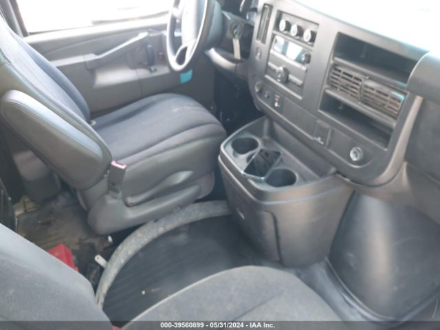 Photo 4 VIN: 1GTW7AFG6J1912272 - GMC SAVANA G25 