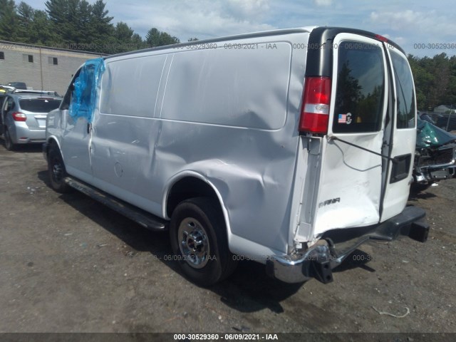 Photo 2 VIN: 1GTW7AFG7J1907825 - GMC SAVANA CARGO VAN 