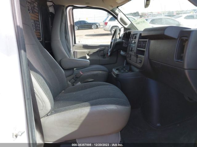 Photo 4 VIN: 1GTW7AFG7K1293778 - GMC SAVANA 2500 