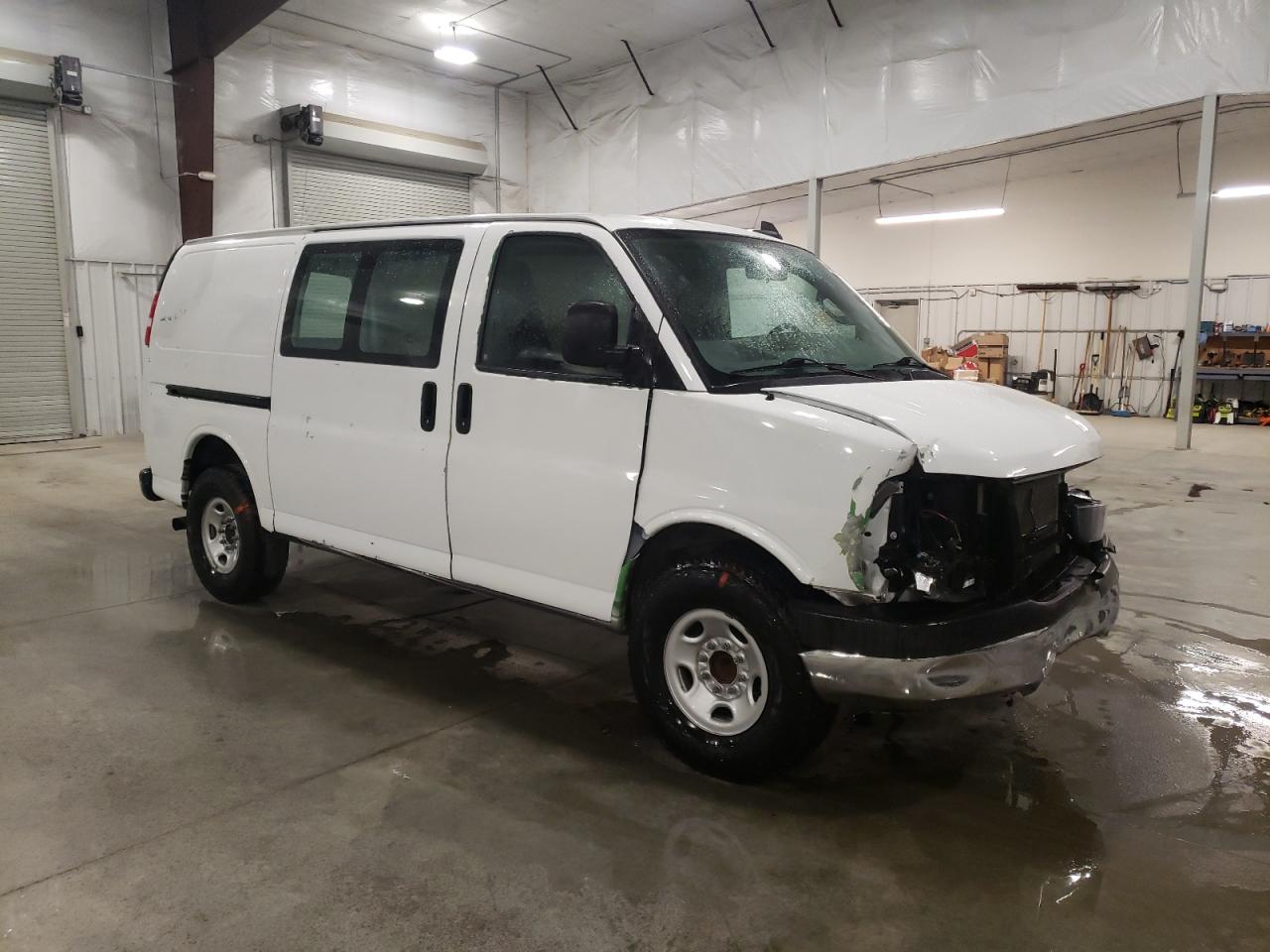 Photo 3 VIN: 1GTW7AFG7L1182116 - GMC SAVANA 