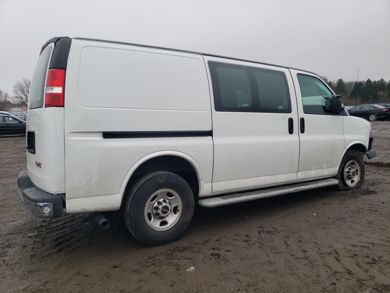 Photo 2 VIN: 1GTW7AFG7L1233081 - GMC SAVANA 