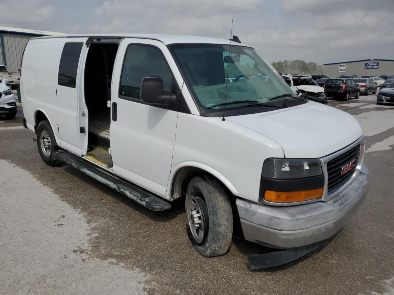 Photo 3 VIN: 1GTW7AFP1M1224054 - GMC SAVANA 