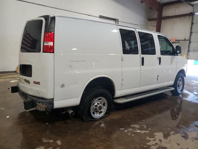 Photo 2 VIN: 1GTW7AFP1N1235766 - GMC SAVANA G25 