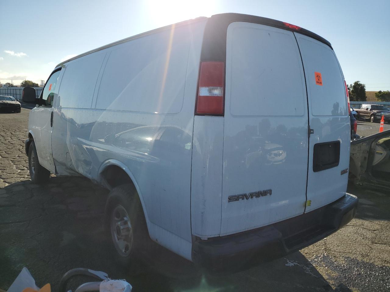 Photo 1 VIN: 1GTW7AFP2J1342321 - GMC SAVANA 