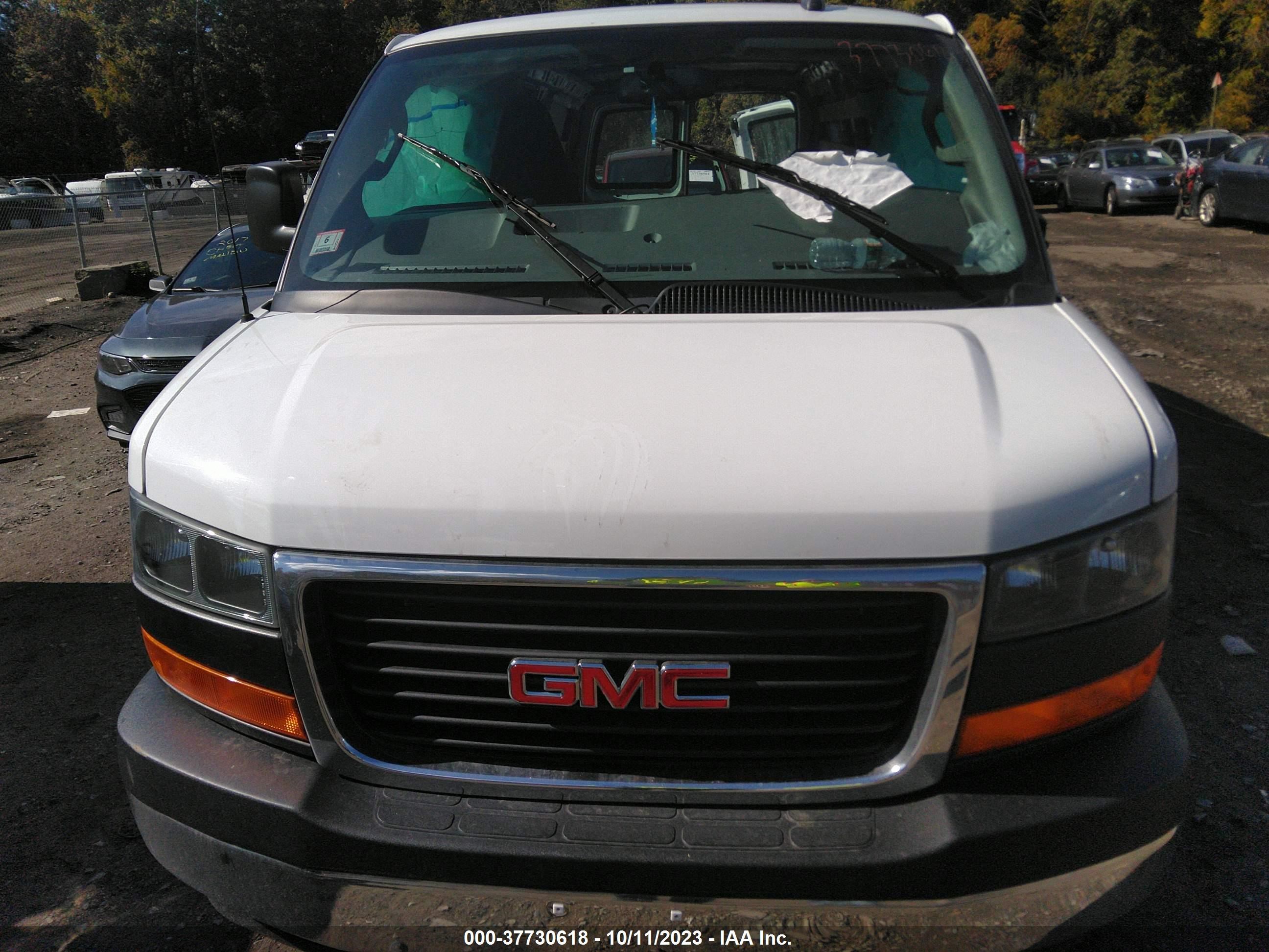 Photo 11 VIN: 1GTW7AFP2M1213564 - GMC SAVANA 