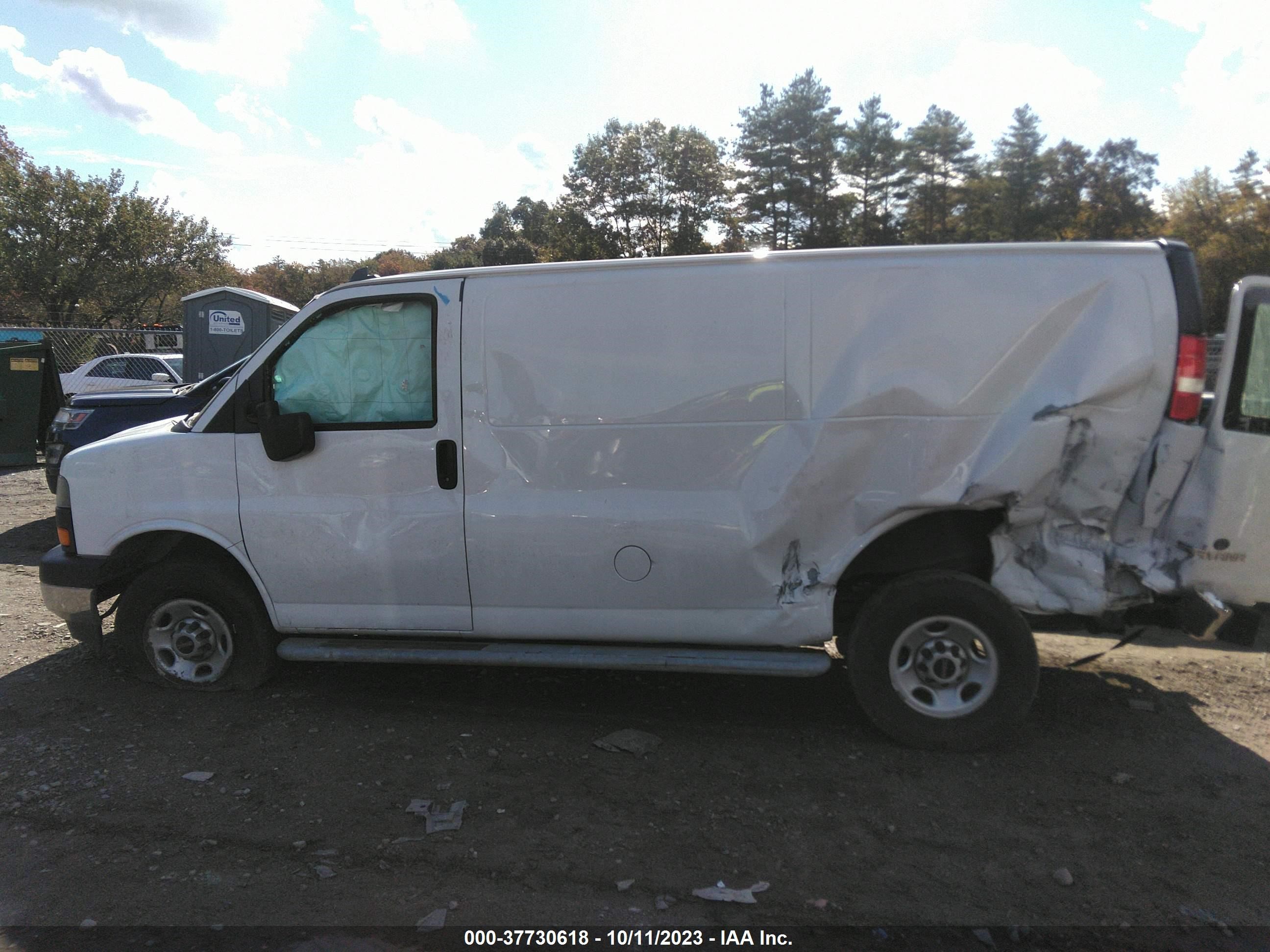 Photo 13 VIN: 1GTW7AFP2M1213564 - GMC SAVANA 