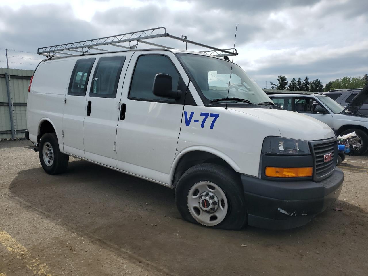 Photo 3 VIN: 1GTW7AFP2N1146014 - GMC SAVANA 