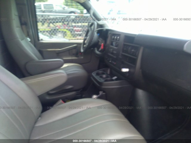 Photo 4 VIN: 1GTW7AFP5L1147266 - GMC SAVANA CARGO VAN 