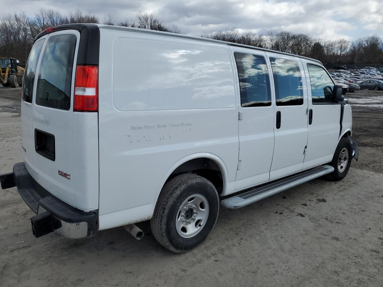 Photo 2 VIN: 1GTW7AFP5N1254966 - GMC SAVANA 