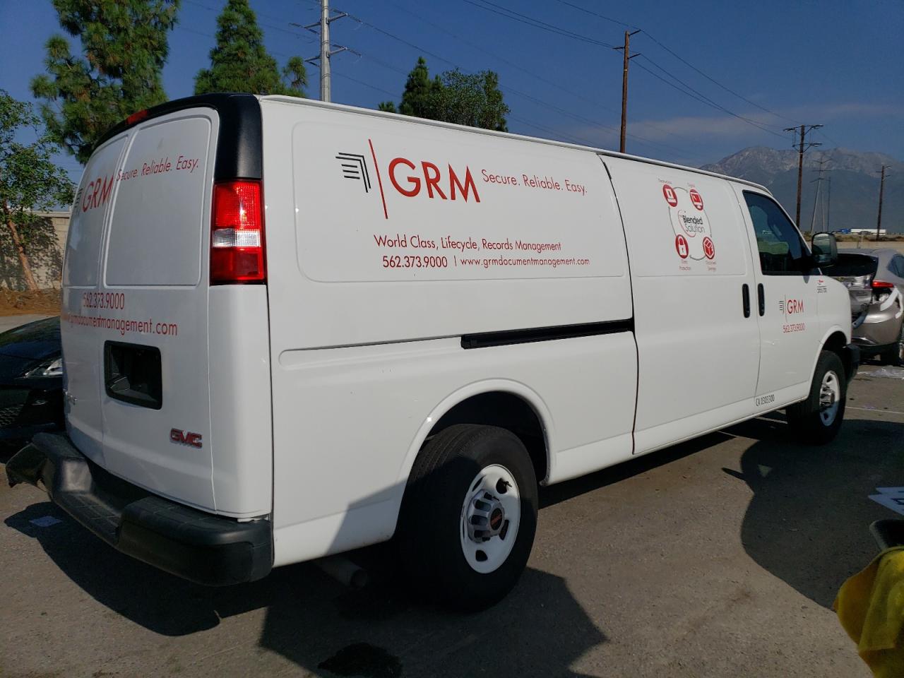 Photo 2 VIN: 1GTW7BF77N1138710 - GMC SAVANA 