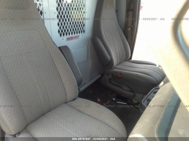 Photo 7 VIN: 1GTW7BFF1H1105049 - GMC SAVANA CARGO VAN 