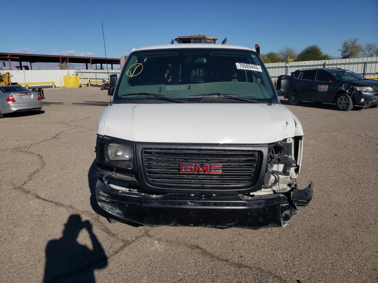 Photo 4 VIN: 1GTW7BFF2H1330046 - GMC SAVANA 