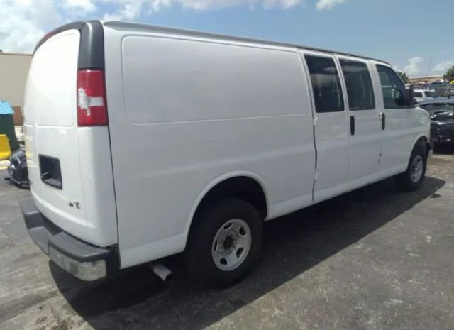 Photo 3 VIN: 1GTW7BFGXK1236349 - GMC SAVANA CARGO VAN 