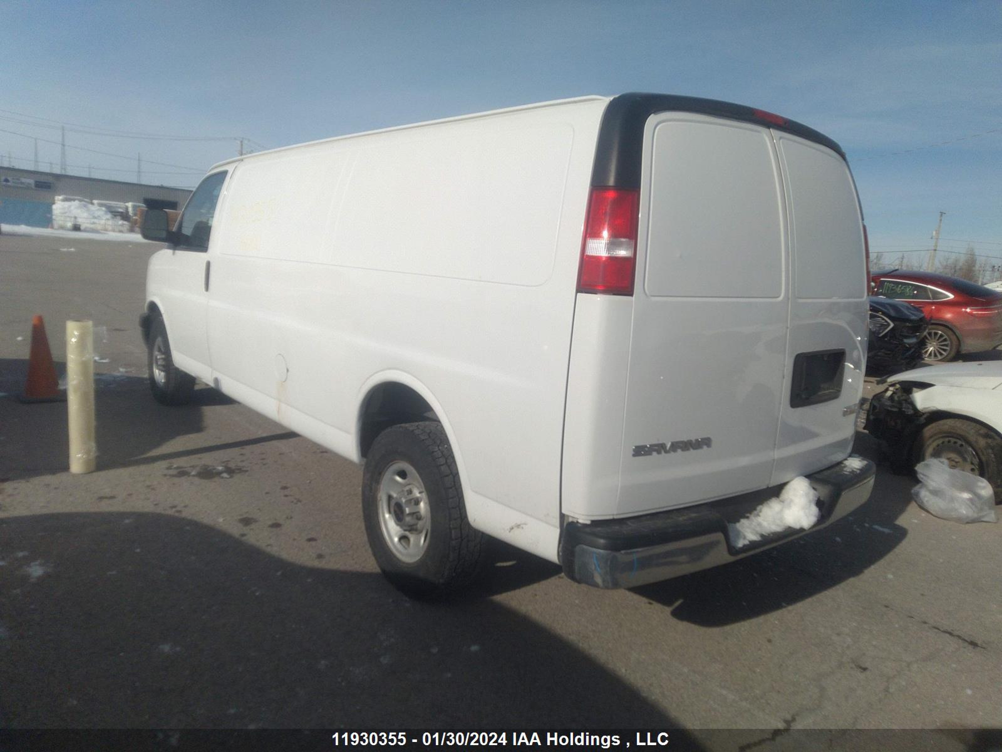 Photo 2 VIN: 1GTW7BFP0M1146100 - GMC SAVANA 