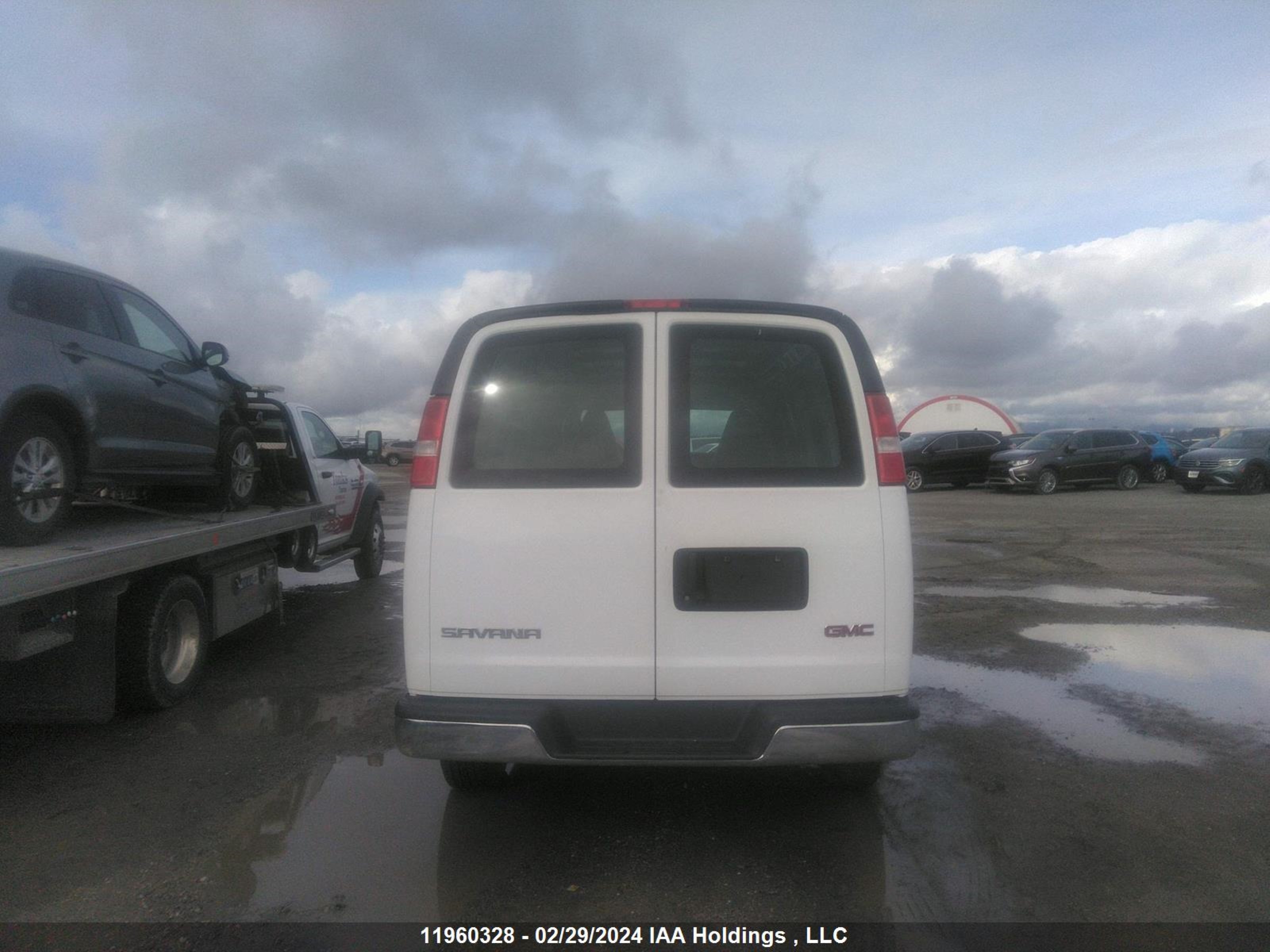 Photo 15 VIN: 1GTW7BFP0M1147697 - GMC SAVANA 