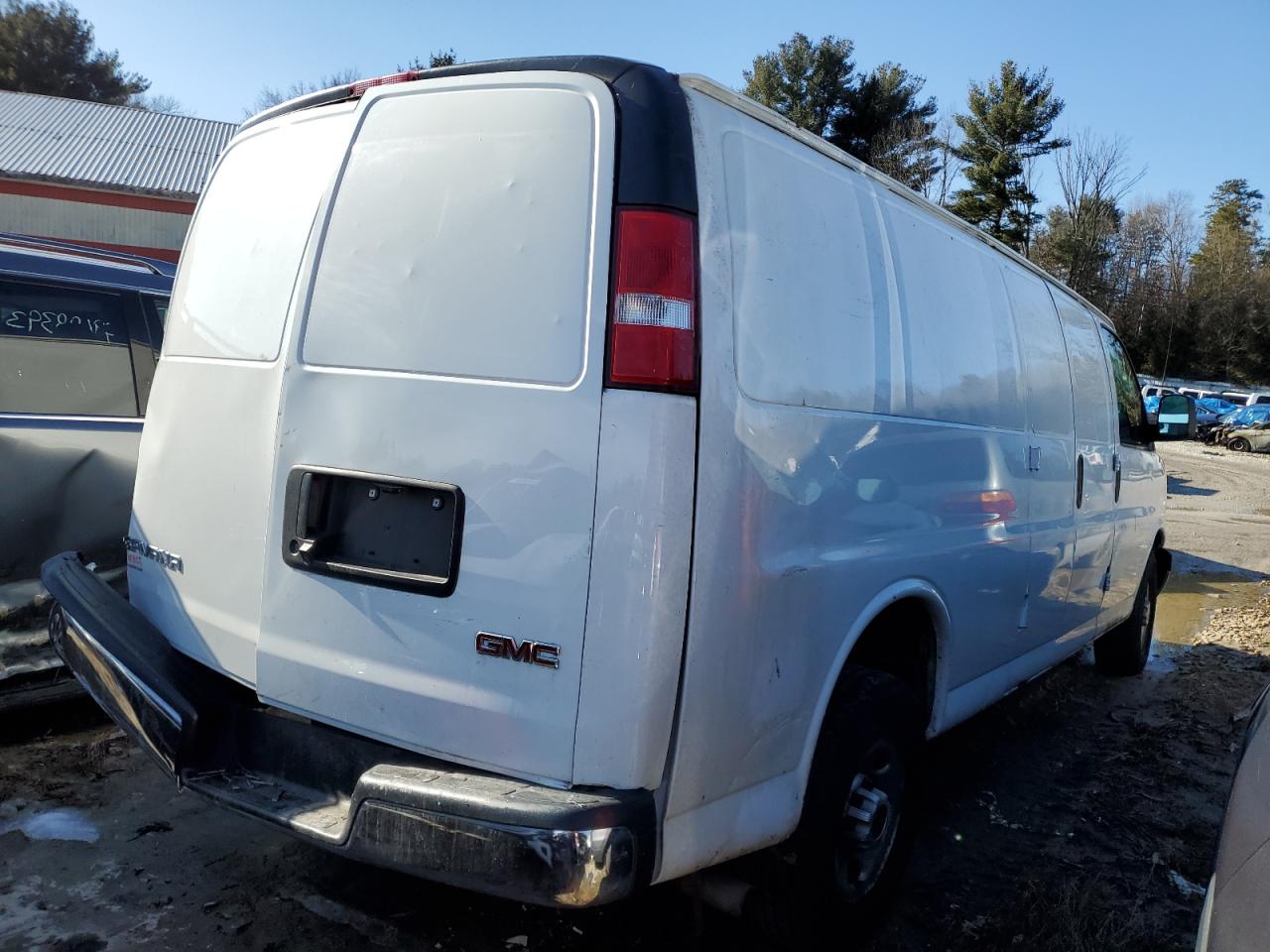 Photo 2 VIN: 1GTW7BFP1K1179135 - GMC SAVANA 