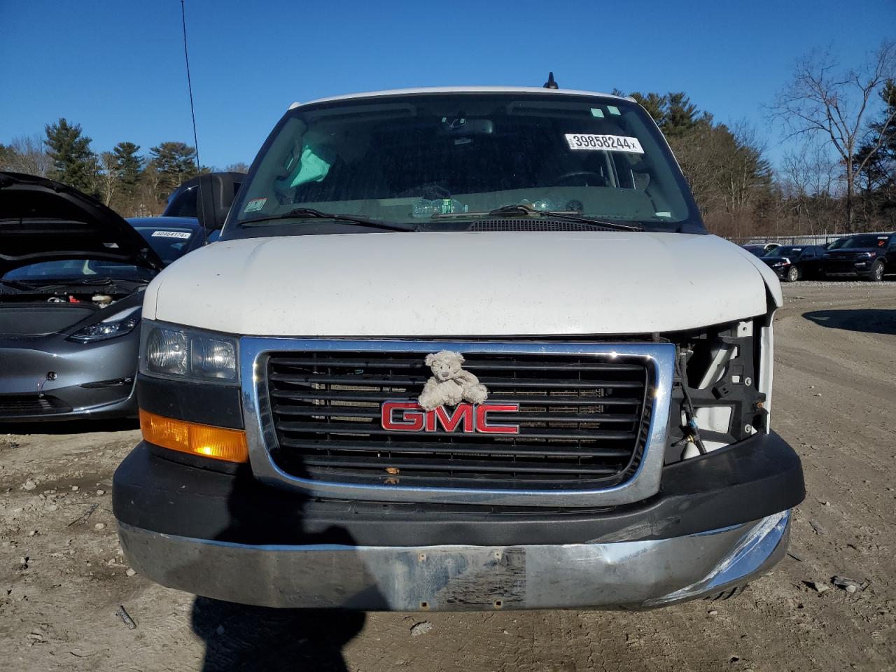 Photo 4 VIN: 1GTW7BFP1K1179135 - GMC SAVANA 