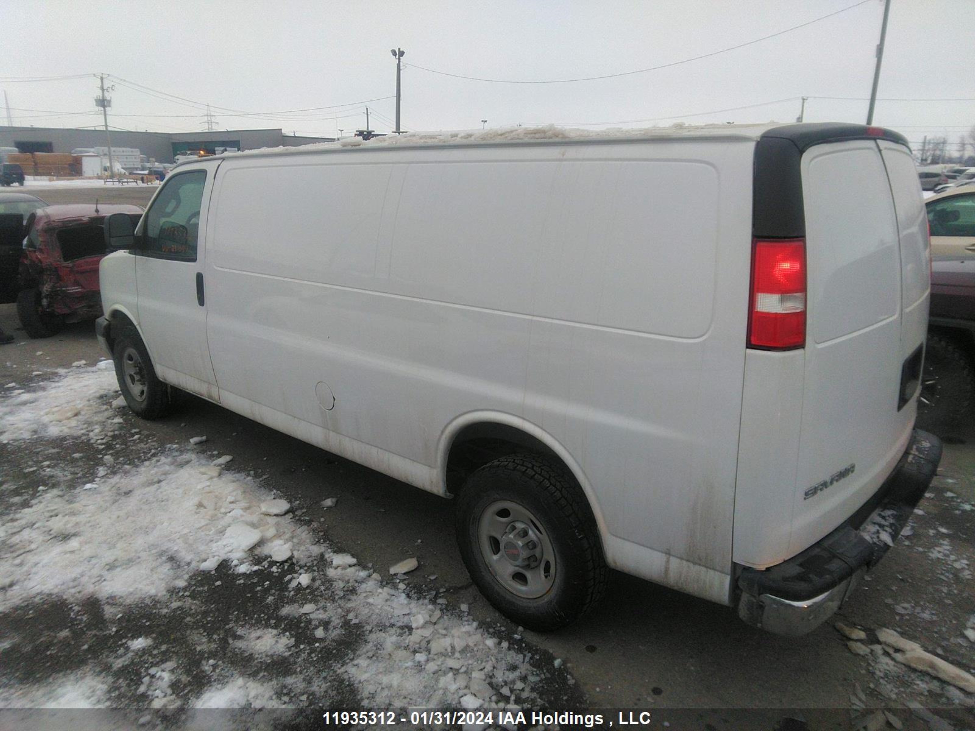 Photo 2 VIN: 1GTW7BFP5L1231089 - GMC SAVANA 