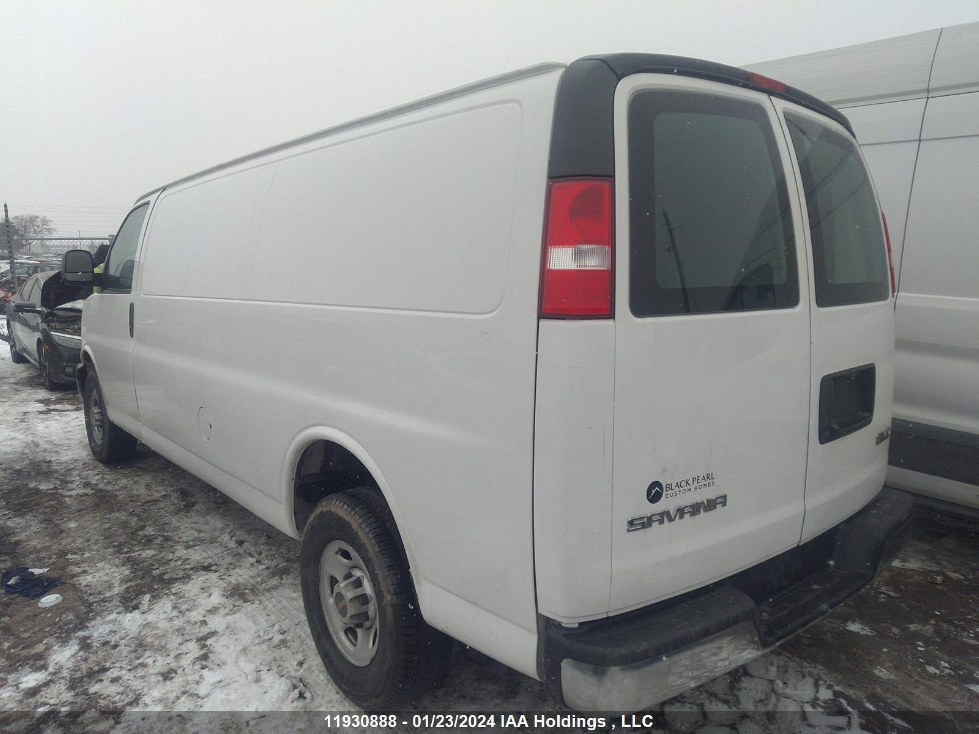 Photo 2 VIN: 1GTW7BFP5M1147176 - GMC SAVANA 