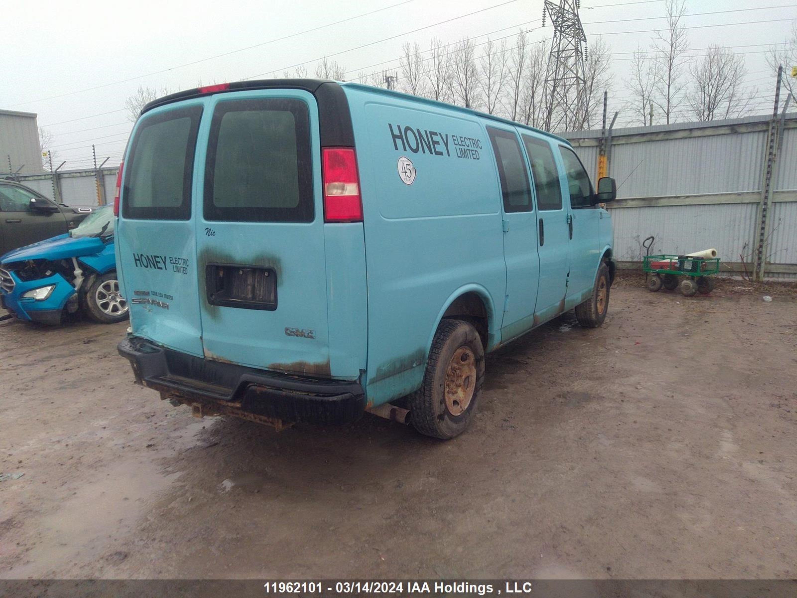 Photo 3 VIN: 1GTW7FBA2C1107919 - GMC SAVANA 