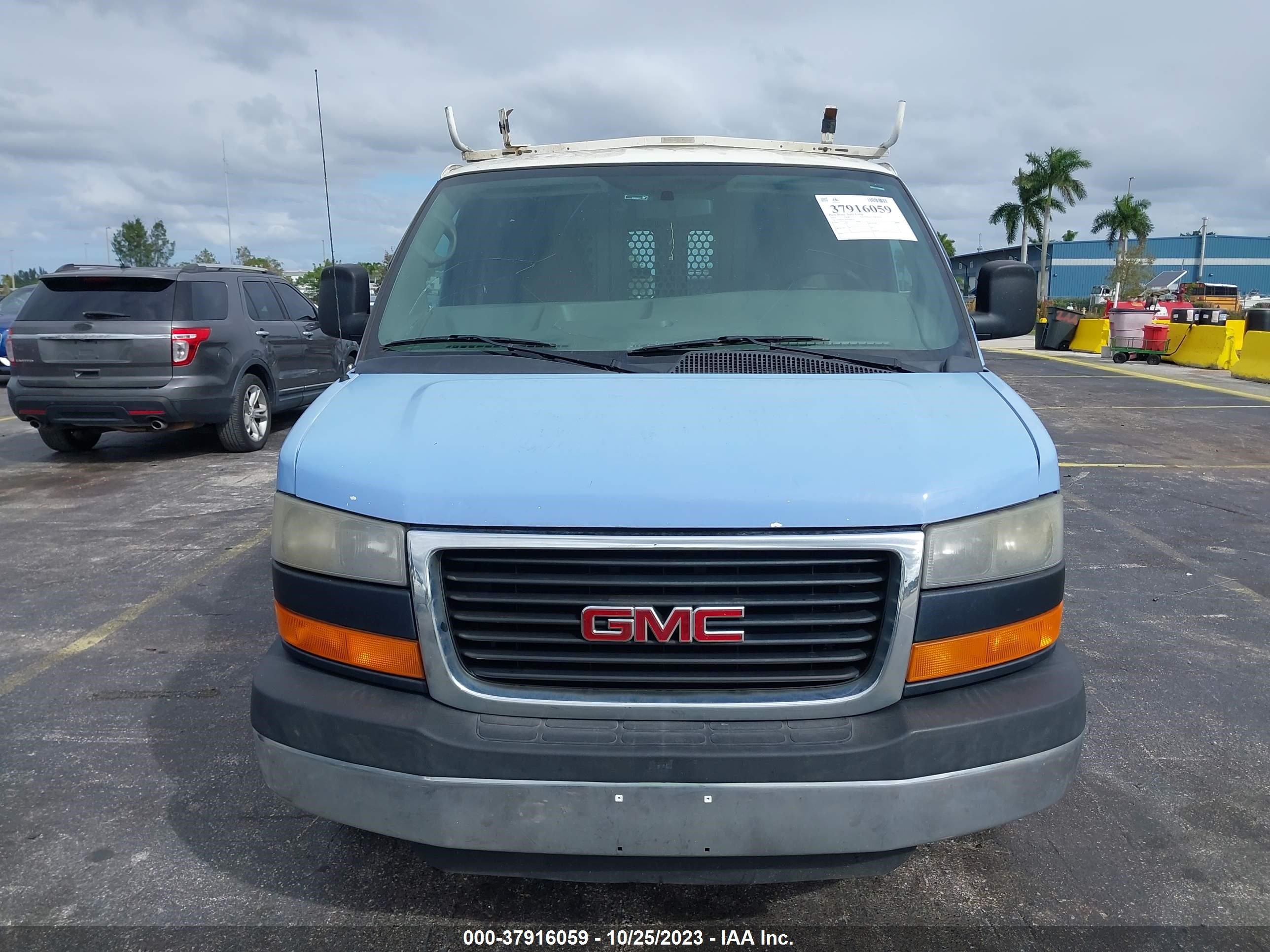 Photo 11 VIN: 1GTW7FCA0E1904574 - GMC SAVANA 