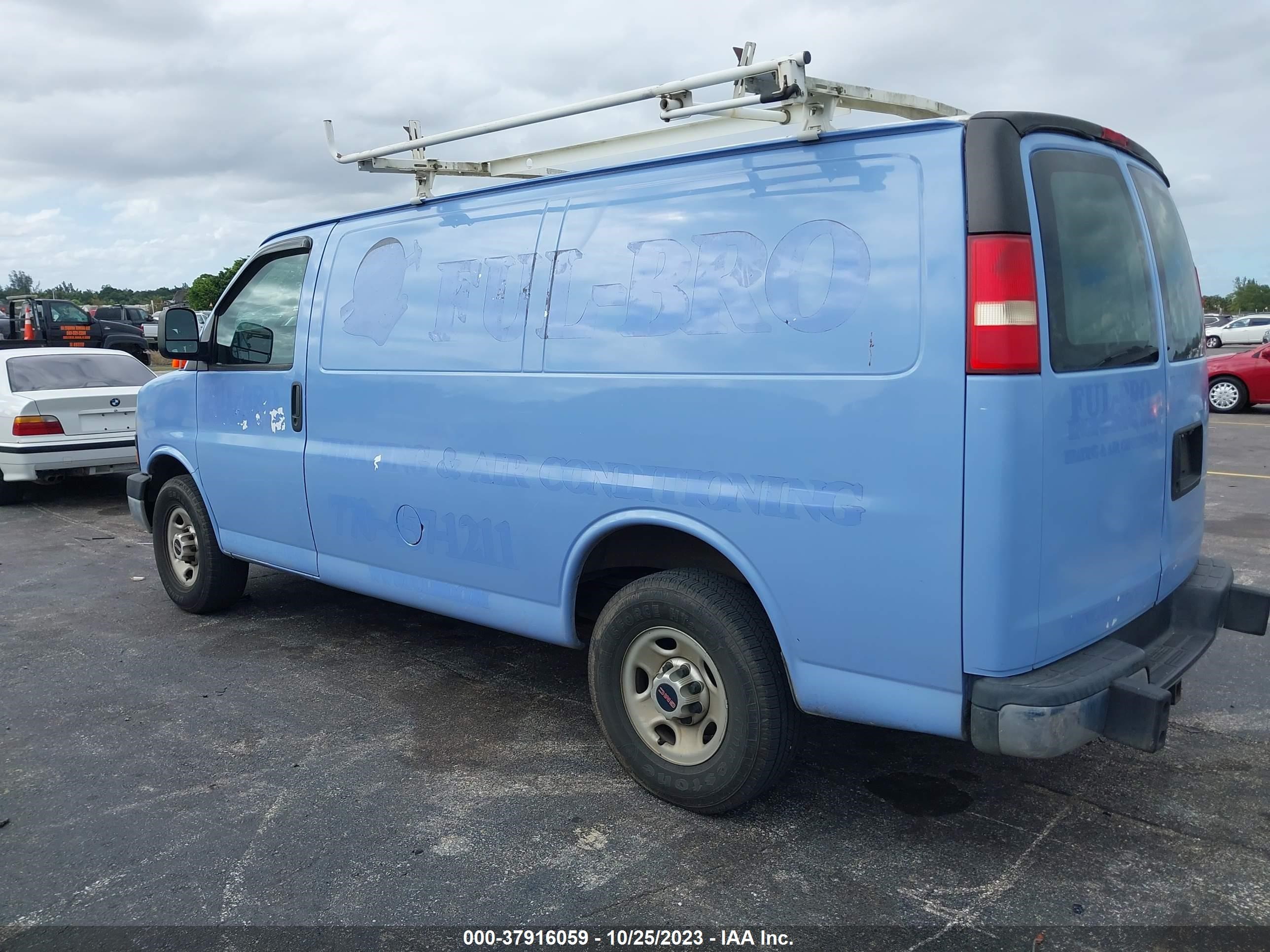 Photo 2 VIN: 1GTW7FCA0E1904574 - GMC SAVANA 