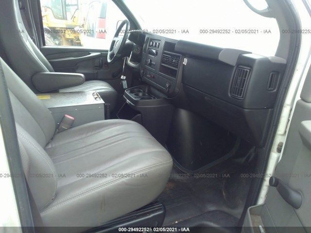 Photo 4 VIN: 1GTW7FCA1B1147163 - GMC SAVANA CARGO VAN 