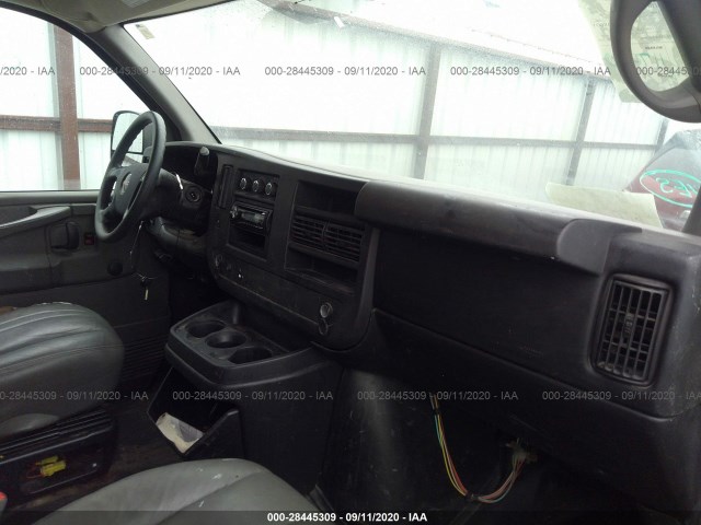 Photo 4 VIN: 1GTW7FCA5B1122332 - GMC SAVANA CARGO VAN 