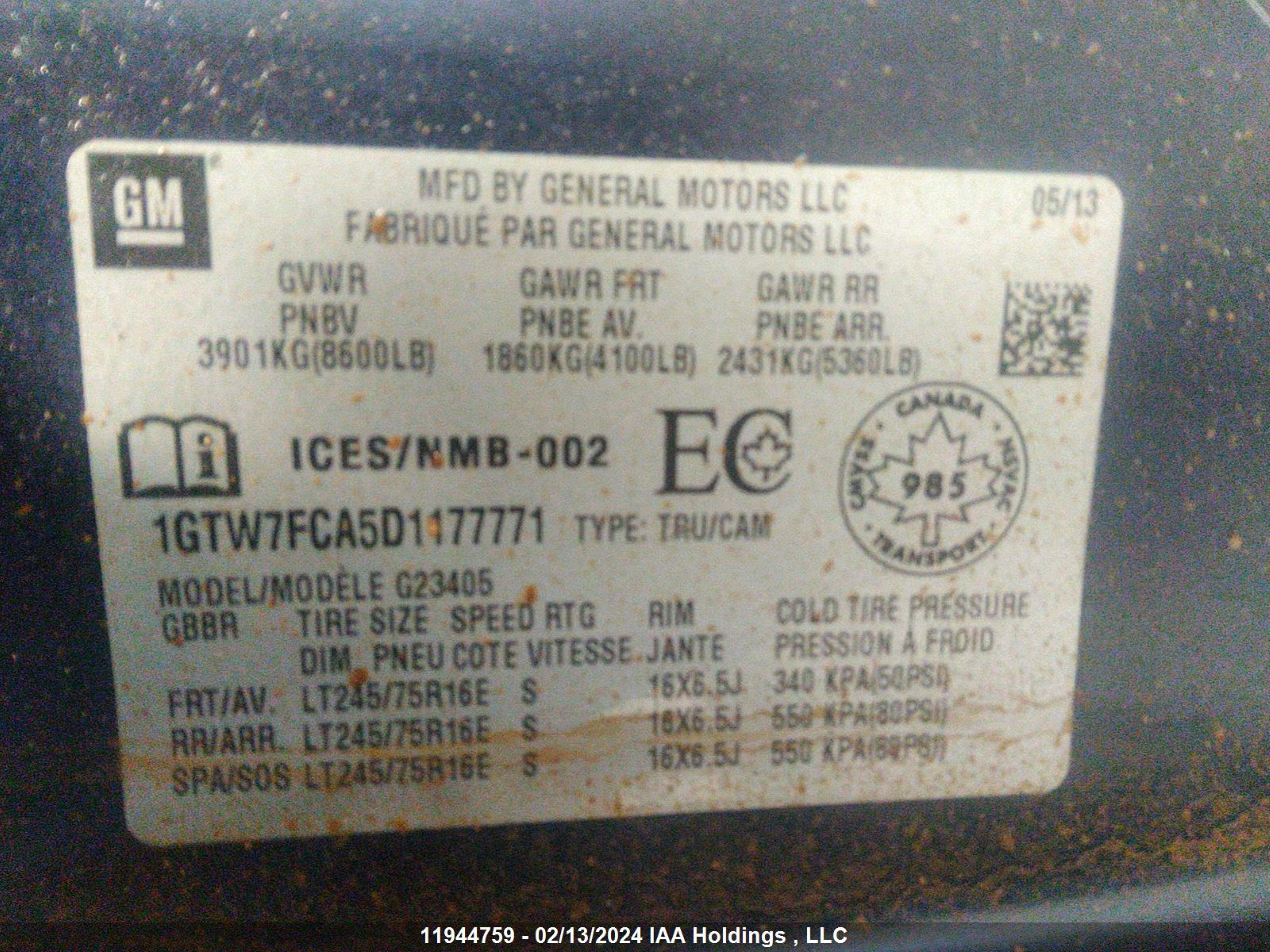 Photo 8 VIN: 1GTW7FCA5D1177771 - GMC SAVANA 