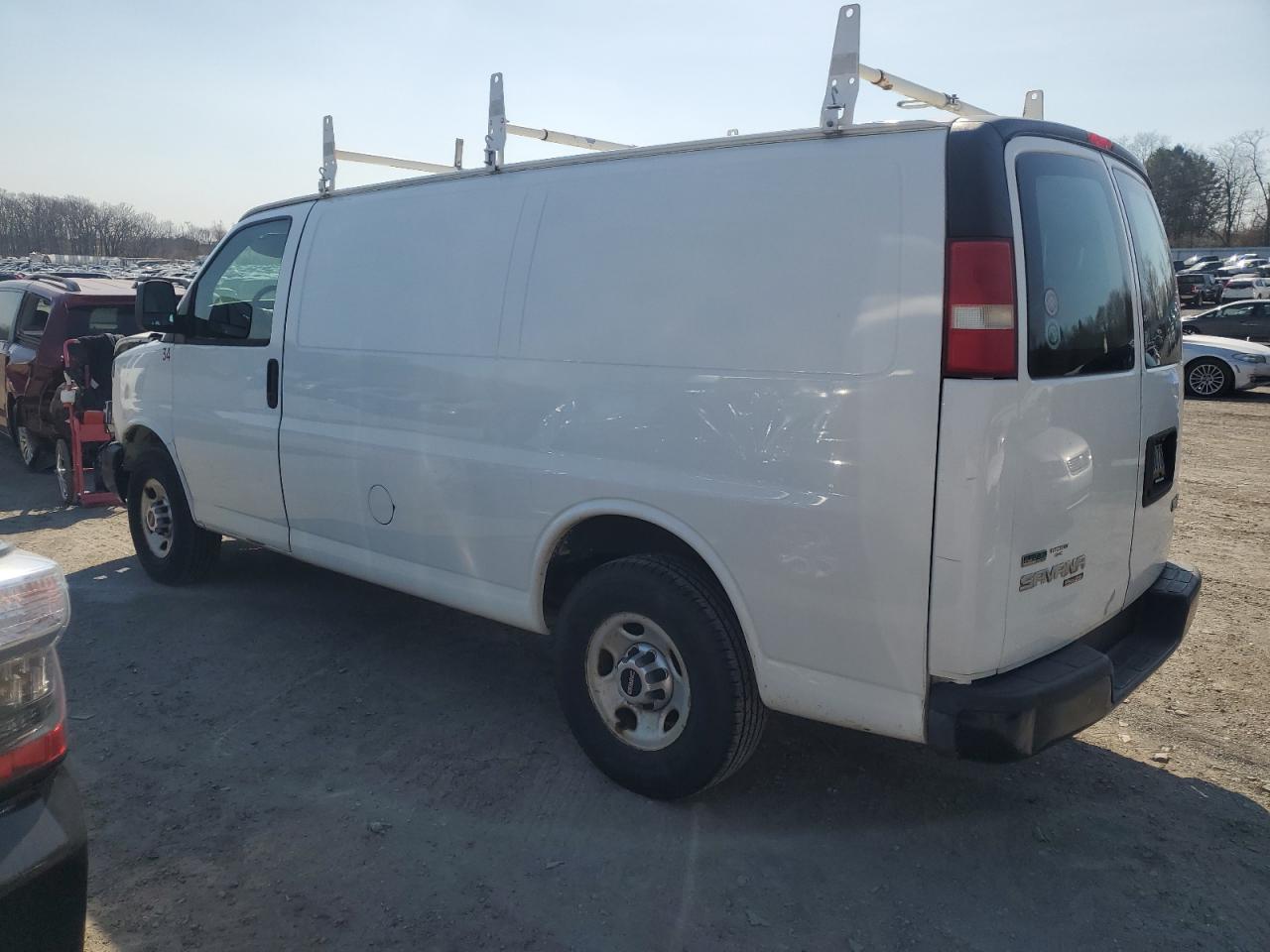 Photo 1 VIN: 1GTW7FCA7B1143764 - GMC SAVANA 