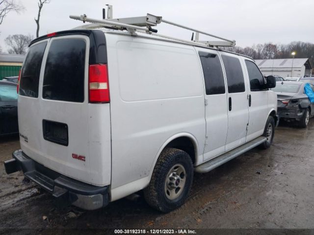 Photo 3 VIN: 1GTW7FCA8E1904175 - GMC SAVANA 2500 