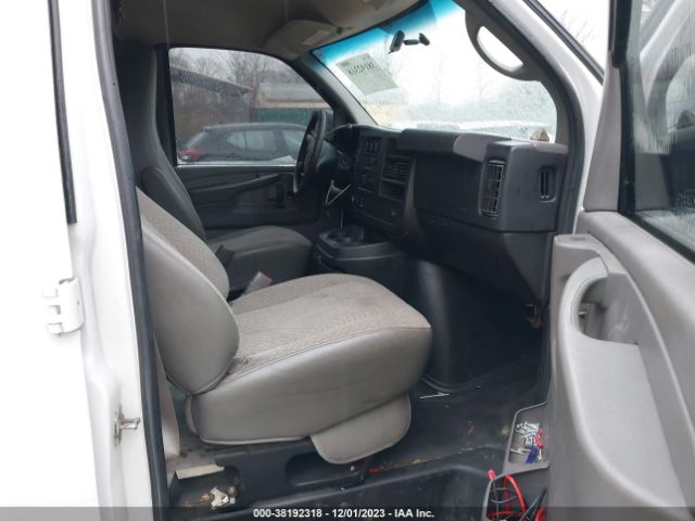 Photo 4 VIN: 1GTW7FCA8E1904175 - GMC SAVANA 2500 