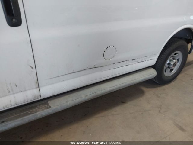 Photo 5 VIN: 1GTW7FCF1F1902409 - GMC SAVANA 2500 