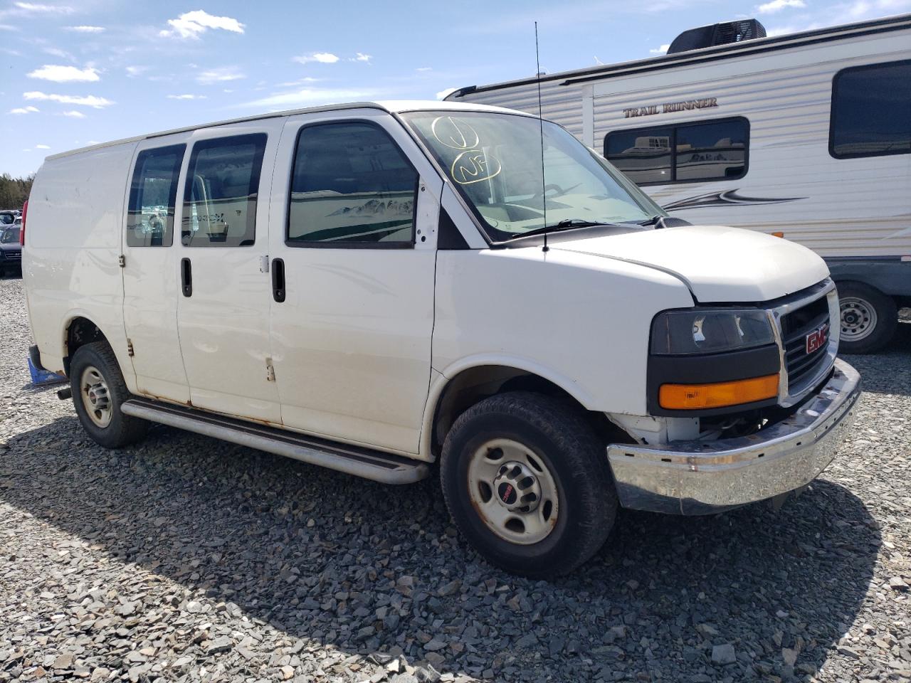 Photo 3 VIN: 1GTW7FCF5F1132893 - GMC SAVANA 