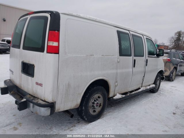 Photo 3 VIN: 1GTW7FCF8F1153978 - GMC SAVANA 2500 