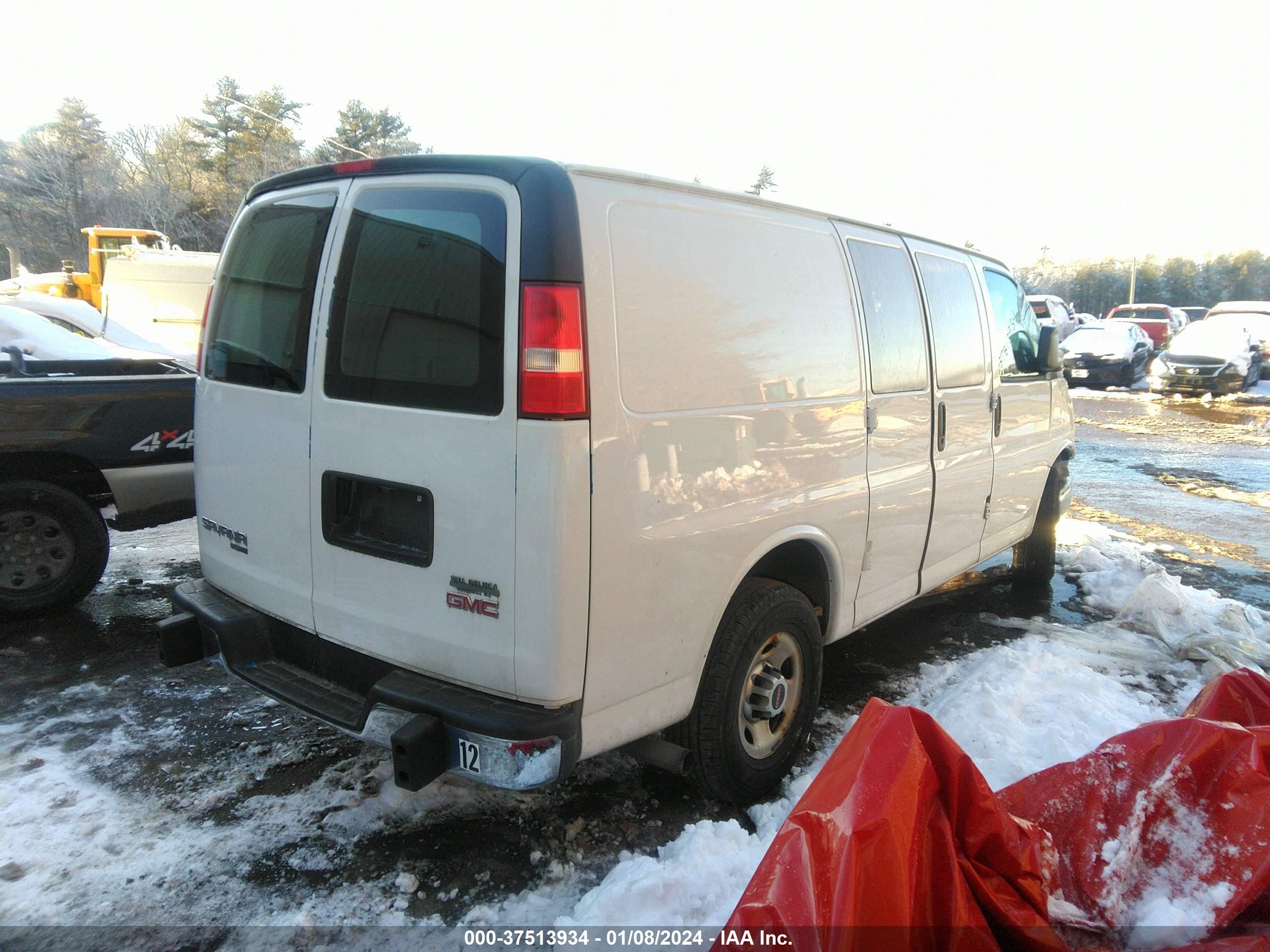 Photo 3 VIN: 1GTW7FCF9F1907700 - GMC SAVANA 