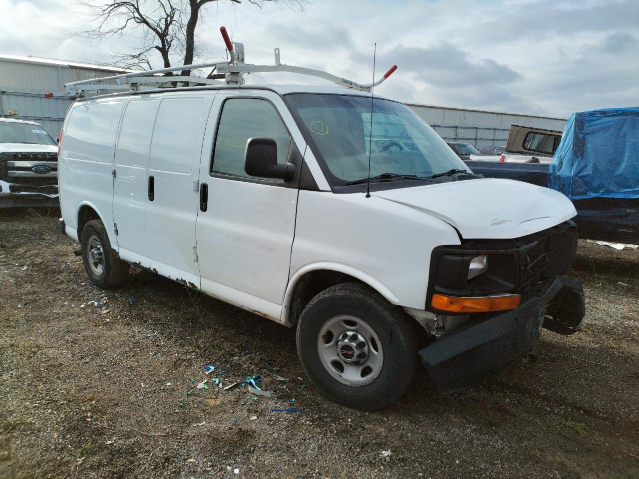 Photo 3 VIN: 1GTW7FCG6C1162280 - GMC SAVANA 