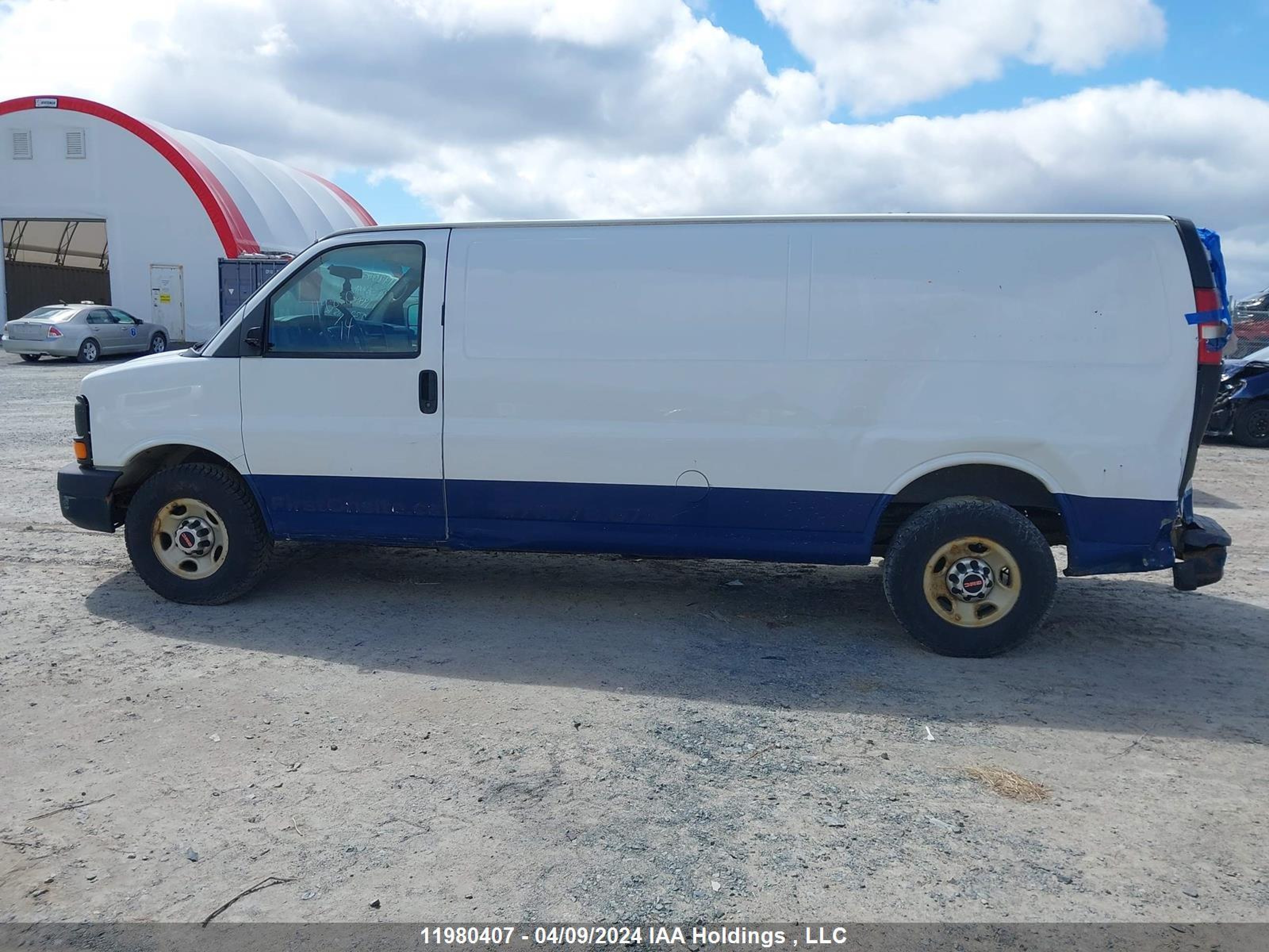 Photo 14 VIN: 1GTW7GCA2E1195877 - GMC SAVANA 