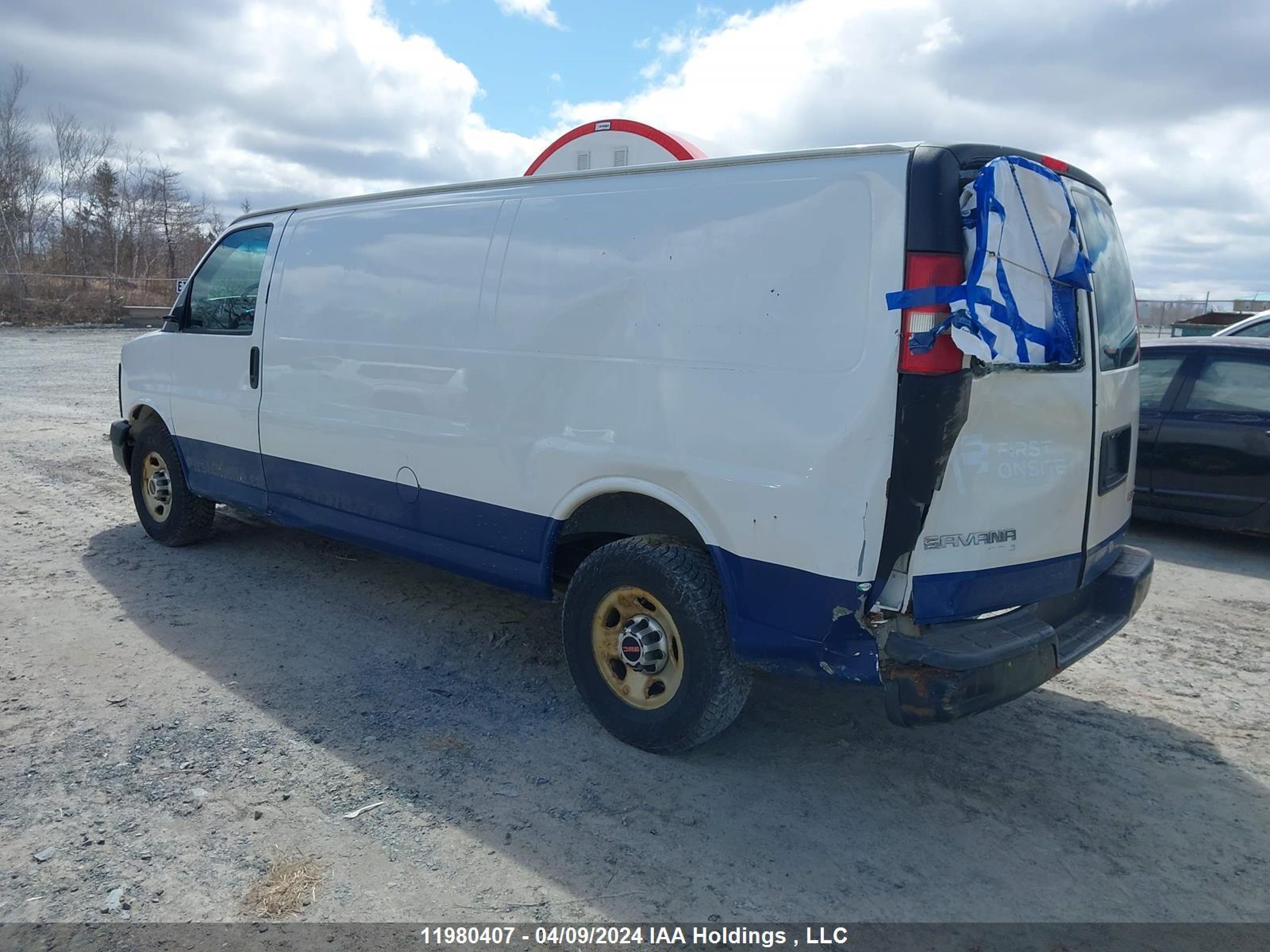 Photo 2 VIN: 1GTW7GCA2E1195877 - GMC SAVANA 