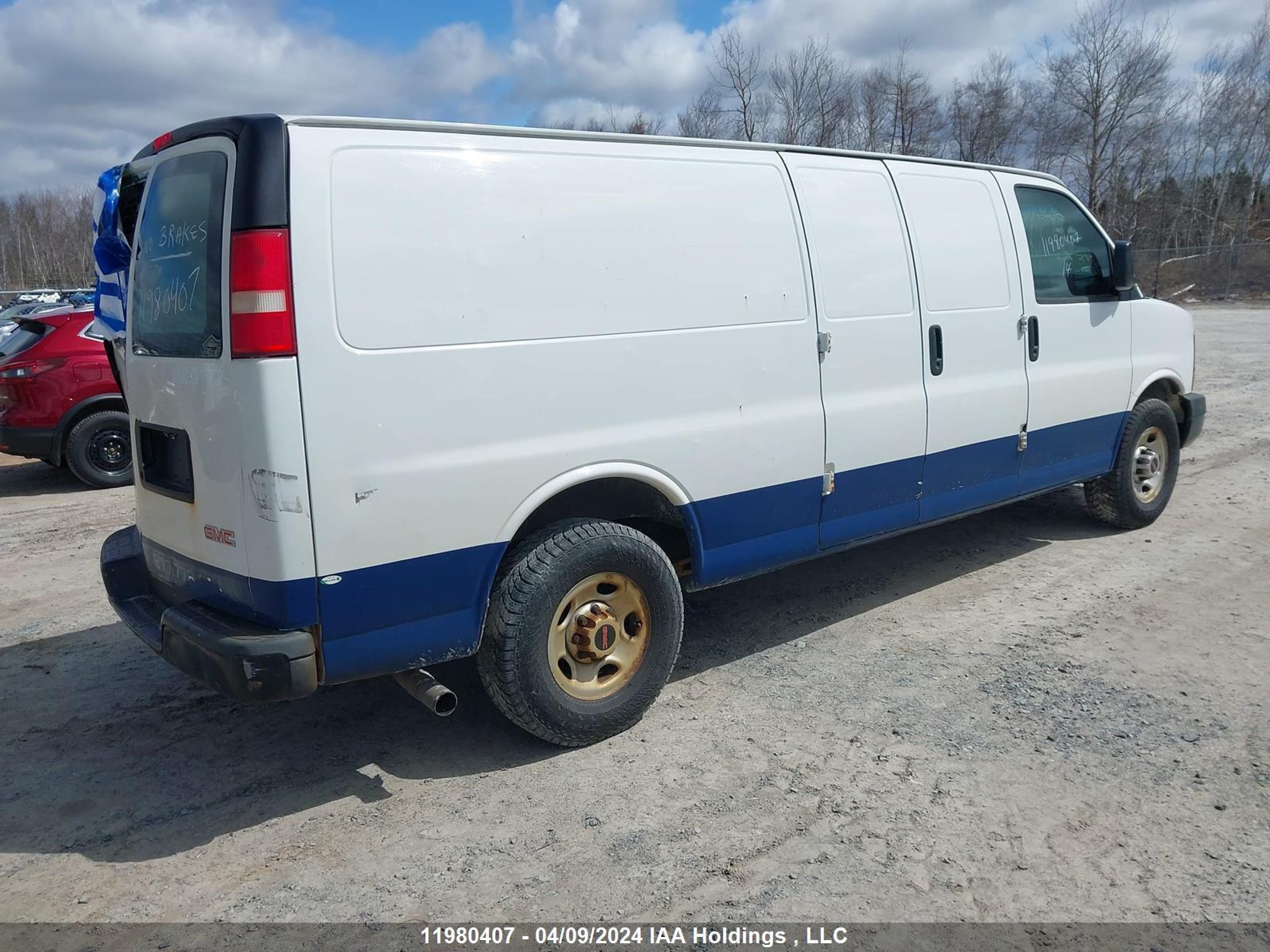 Photo 3 VIN: 1GTW7GCA2E1195877 - GMC SAVANA 